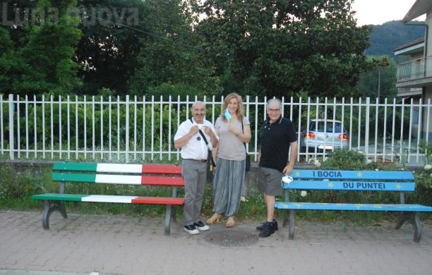 Villardora: panchine di tutti i colori grazie ad associazioni e cittadini