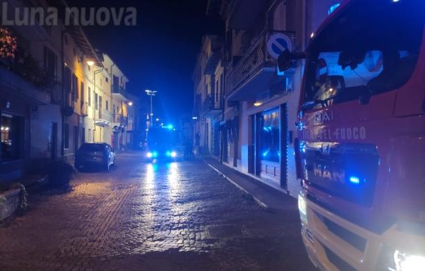 S.Antonino: a fuoco una alloggio nella notte, ora è inagibile