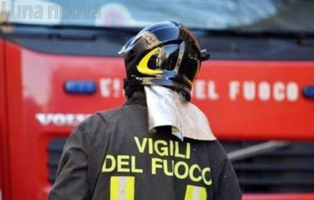 Vigili del fuoco volontari: fondi dalla Regione, «ma il governo vuole chiuderli»