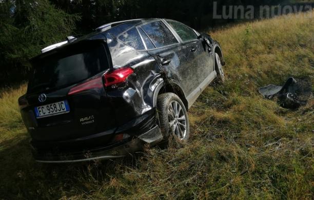 L'auto si ribalta al Frais, muore noto imprenditore di Bussoleno