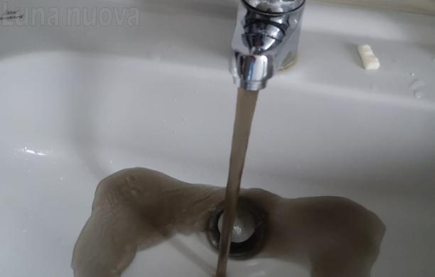 S.Ambrogio: «L’acqua è nera», monta la protesta per i lavori Smat