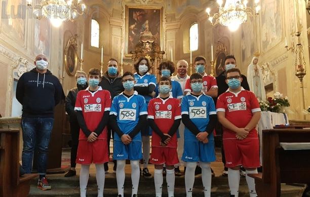 S.Antonino, al Codrei torna aria di campionato: benedette le nuove divise