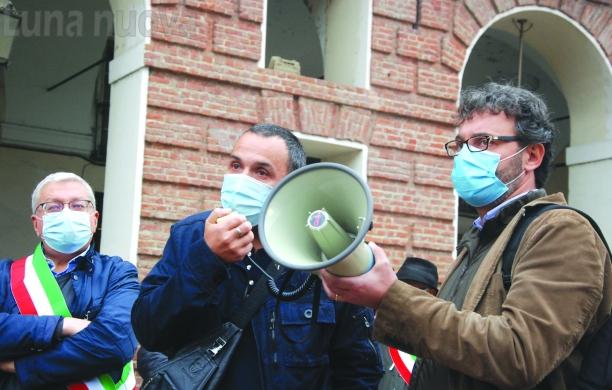 Vaie, i lavoratori Alcar: «Fatto tanto per l’azienda, non meritiamo questo»