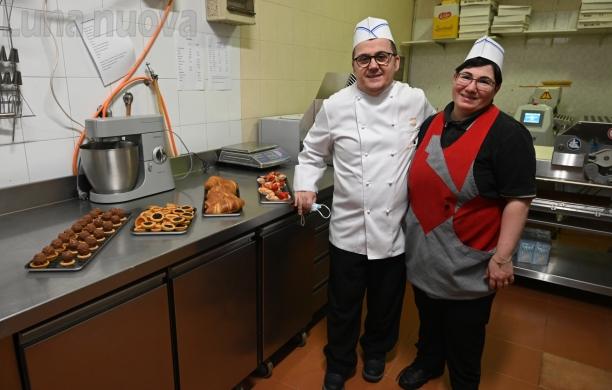 Dolce lezione dal maestro Astrit Feraj. Il suo panettone è tra i migliori d’Italia