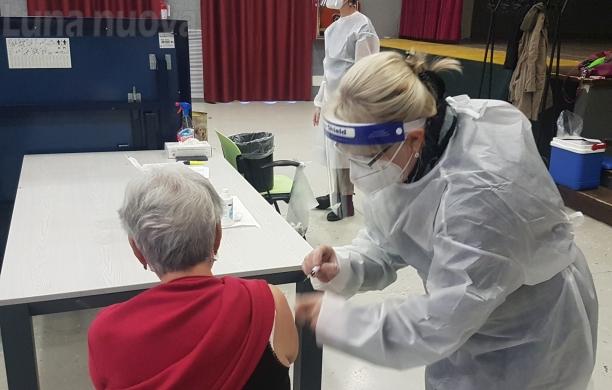 Vaccinazioni di massa al centro polivalente