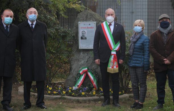 Collegno, una targa per il secolo di Bendini