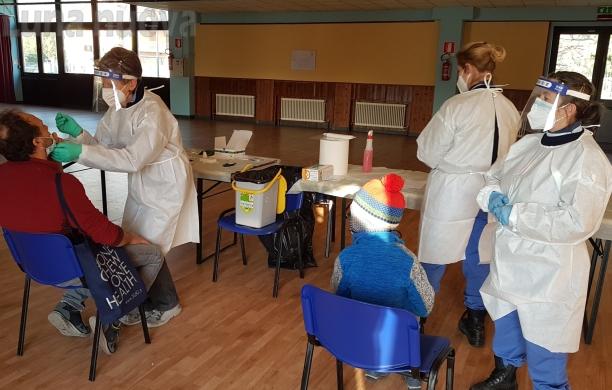 Tamponi rapidi a Villardora: al primo round subito 7 positivi su 27