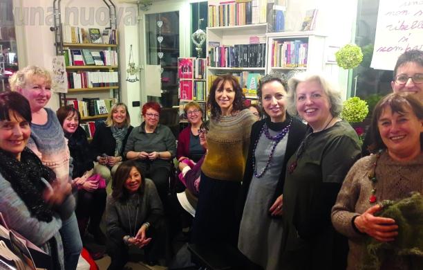 Knitting: la riscoperta dei ferri, tra maglie e gomitoli