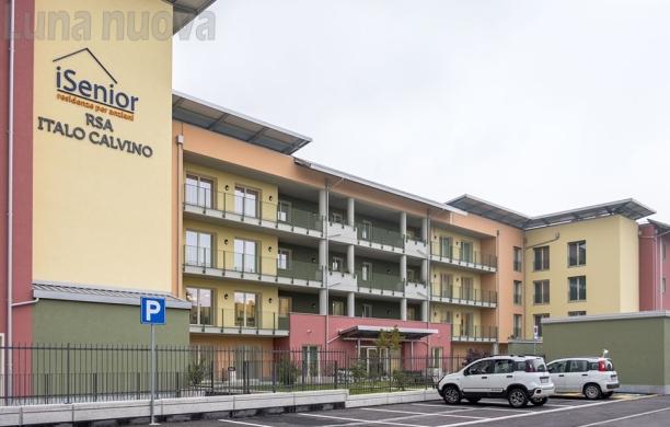 Orbassano, apprensione per i 24 positivi delle due Rsa