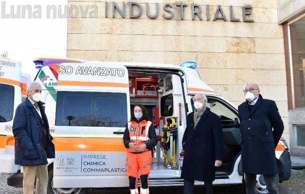 Gli industriali torinesi regalano un'ambulanza 4x4 alla Pas di Sauze d'Oulx