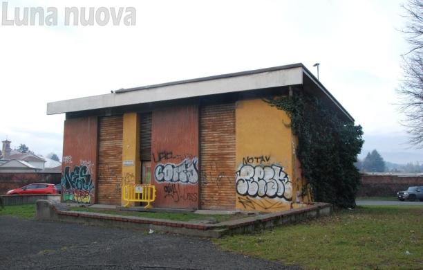 Rivoli, sarà abbattuta la cabina della filovia 