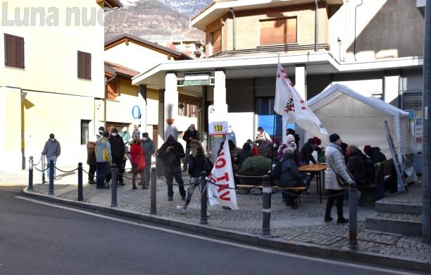 A Bussoleno un presidio permanente di solidarietà a Dana Lauriola