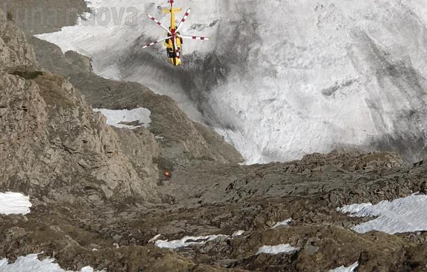 Precipita a valle per 150 metri: muore un escursionista a Sestriere