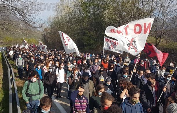 3mila No Tav al corteo fino a S.Giorio, poi il ‘blocco-trappola’ A32
