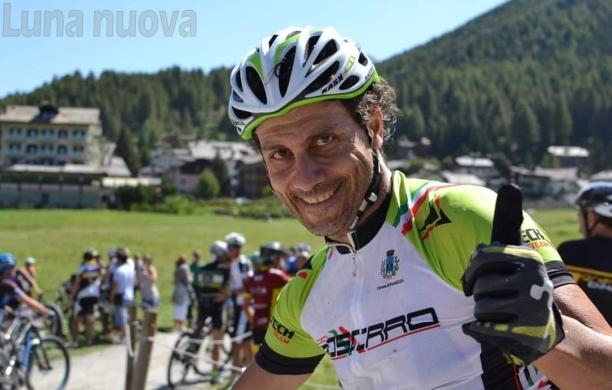 Rivoli, ultimo abbraccio al dottor Renato Rosa