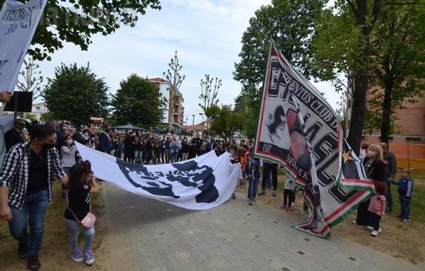 Grugliasco ricorda l'Heysel con 39 pietre di inciampo