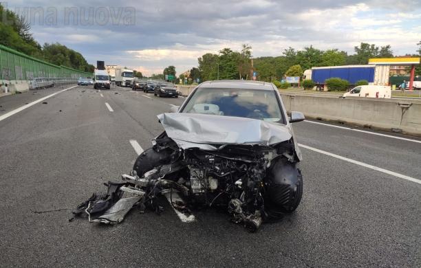 Rivoli, doppio incidente sotto l'acquazzone