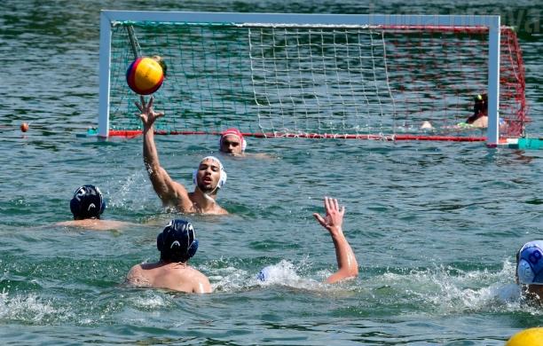Nuoto di fondo, pallanuoto e sincronizzato: torna il Meeting sul lago Grande