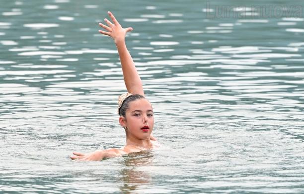 Sincro, nuoto e pallanuoto: la tribù dell'acqua è tornata