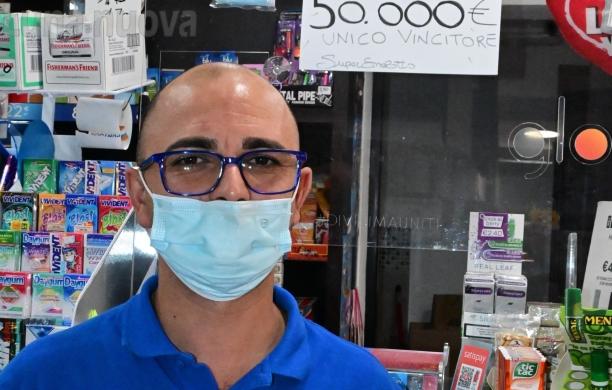 Rivoli, il Superenalotto regala 50mila euro ai Tetti Blu