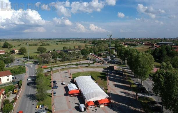 Rivalta, copertura in vista per piazza Gerbidi