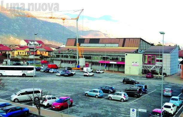Tetto da sistemare: Tre mesi di lavori per il polivalente di S.Antonino
