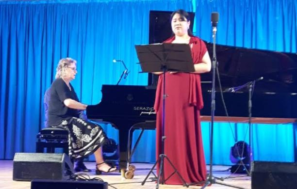 Il duo Kang-Fuga: lezione di bel canto all’ora del the