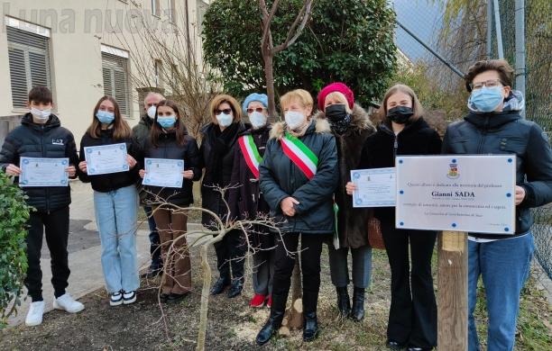 S.Antonino: un albero per il professor Gianni Sada