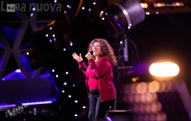 Pianezza, Luisa incanta sul palco di 'The Voice Senior'