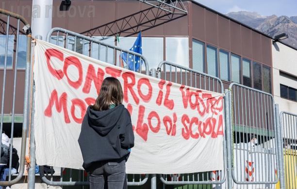 Occupazione: il sistema scolastico non evolve con i ragazzi