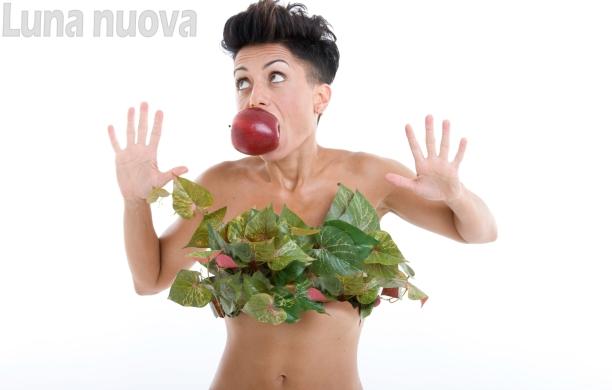 Rita Pelusio in ‘Eva, diario di una costola’