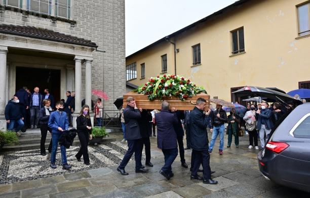 Avigliana, l’ultimo saluto a ‘nonno Remo’, l’amato sindaco