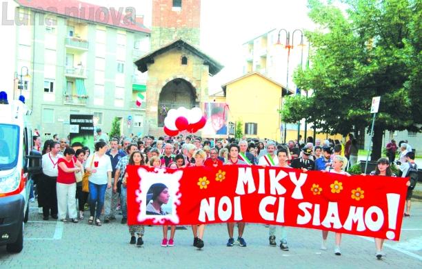 Rivoli, un albero per ricordare Miky e dire No al bullismo
