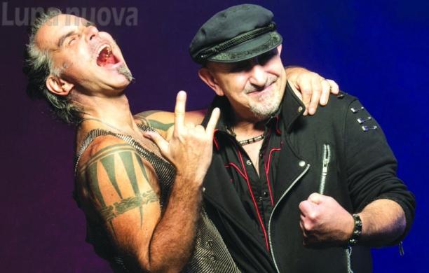 Piero Pelù e Ghigo Renzulli sabato sera a Stupinigi (Foto Riccardo Piccirillo)