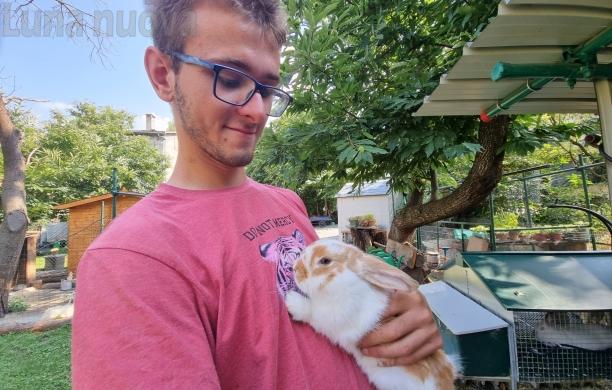 Due ettari di orti e 200 animali: la scelta di vita di Eric Rossero