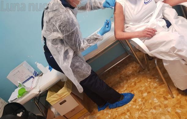 Tamponi e vaccini anti-Covid: come funziona ad agosto nell'Asl To3