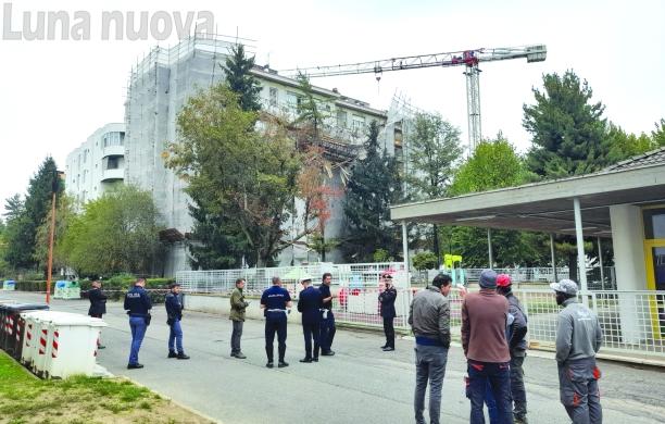 Rivoli, indagini in corso dopo il crollo del ponteggio