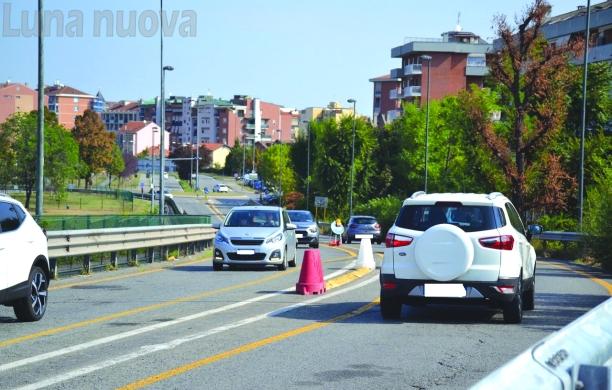Grugliasco, cavalcaferrovia chiuso per cinque notti