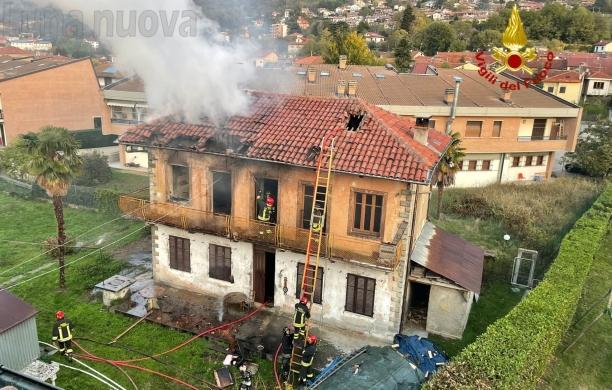 Almese, incendio in una casa di via Risorgimento