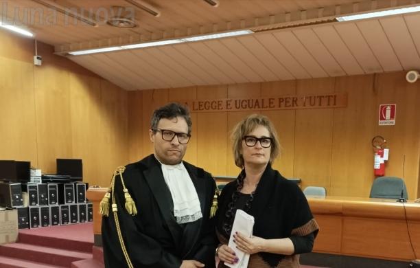 Avigliana, falsifica la pratica dell’avvocato e truffa un disabile