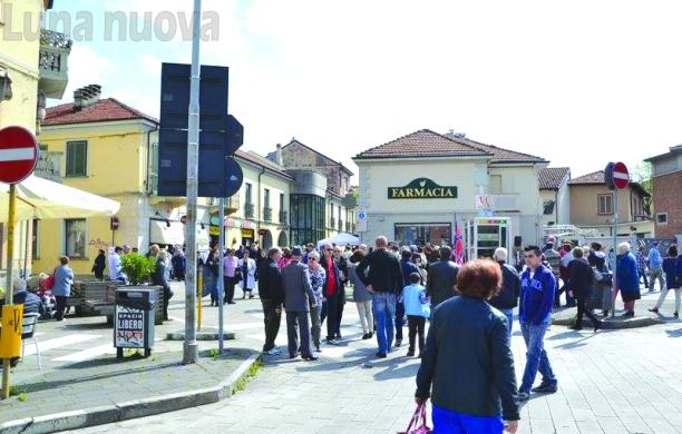 Grugliasco, spesa no-stop al venerdì in 60 negozi