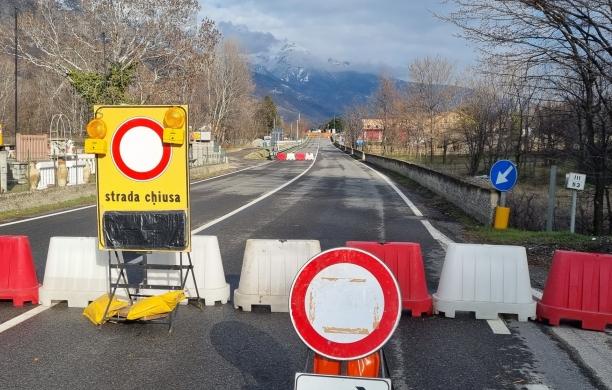 Susa, ex statale 24 chiusa da ieri: partito il cantiere sul ponte da rifare