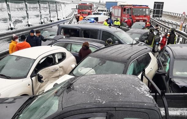 Maxi-tamponamento sull'A32: otto indagati