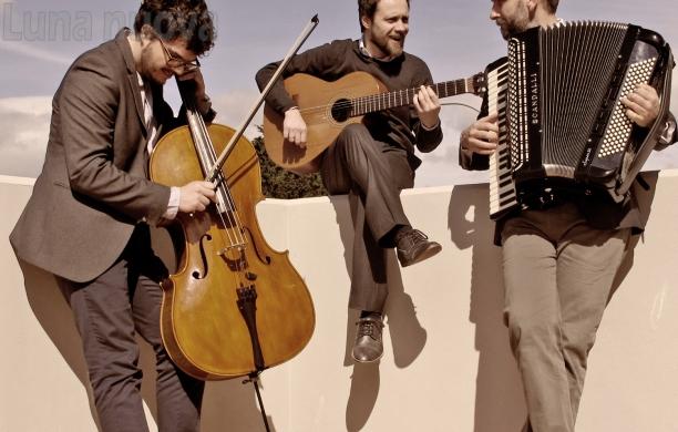 Trio Quartocolore ‘In viaggio’ tra folk, jazz e classica 