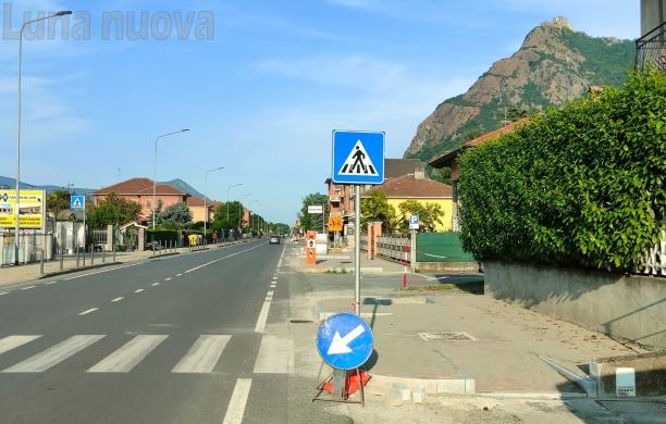 Chiusa S.Michele: nuovo marciapiede pronto per l’estate