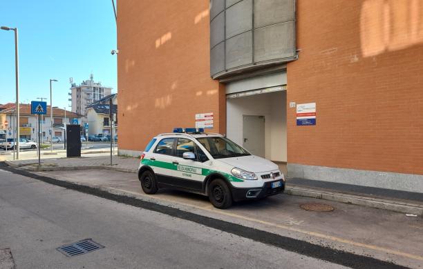 Alpignano, prima la bravata, poi l'assistenza ai disabili