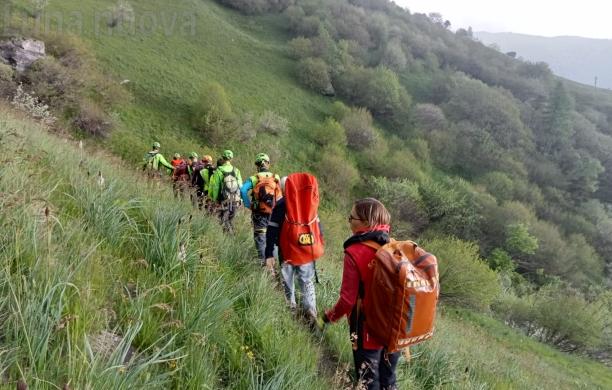 Malore in quota, la lunga marcia dei soccorsi