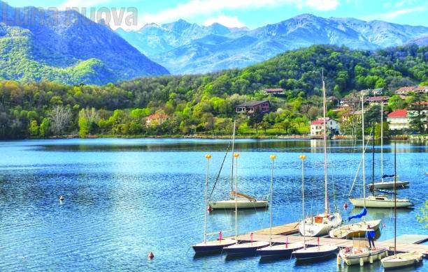 Avigliana: la Goletta di Legambiente promuove i due laghi