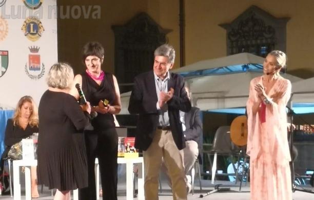 S.Ambrogio, una libraia doc: c’è la "Gerla d’oro" per Alessia Panassi