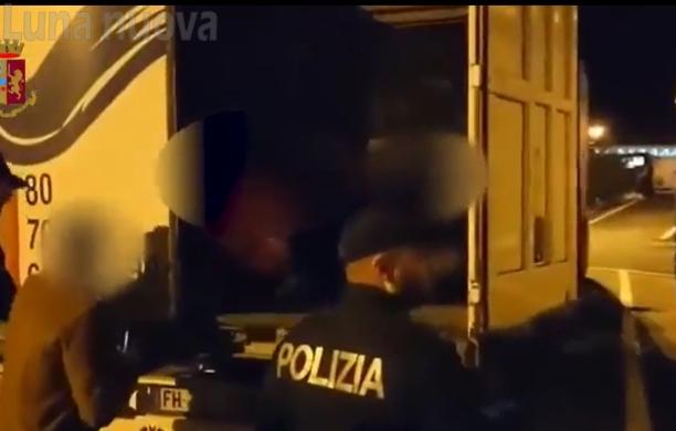 Traffico di migranti verso la Francia: arrestati quattro passeur